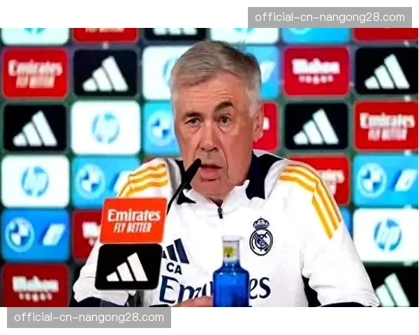 战术板复盘:解析安切洛蒂如何用巴尔韦德覆盖右肋,破解皇家社会高位防线 战术板复盘:解析安切洛蒂如何用巴尔韦德覆盖右肋,破解皇家社会高位防线