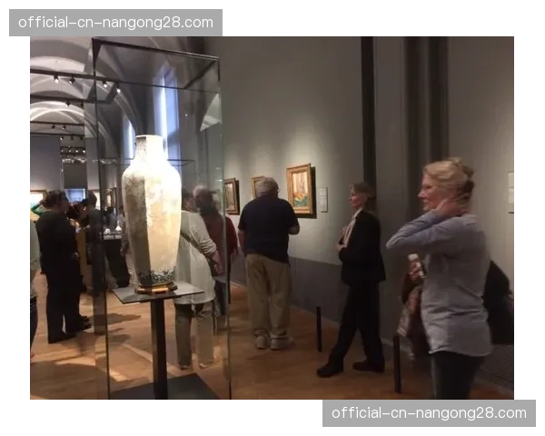 “荷兰博物馆举办春季古典赛主题摄影展” “荷兰博物馆举办春季古典赛主题摄影展”