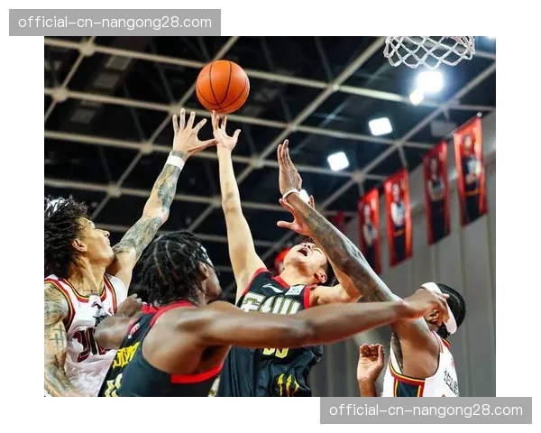 中篮联依据纪律准则追加处罚，长白山恩都里主教练钟诚被罚1万元