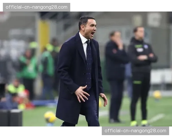 佛罗伦萨利用角球战术连续制造威胁，控球率转化难题